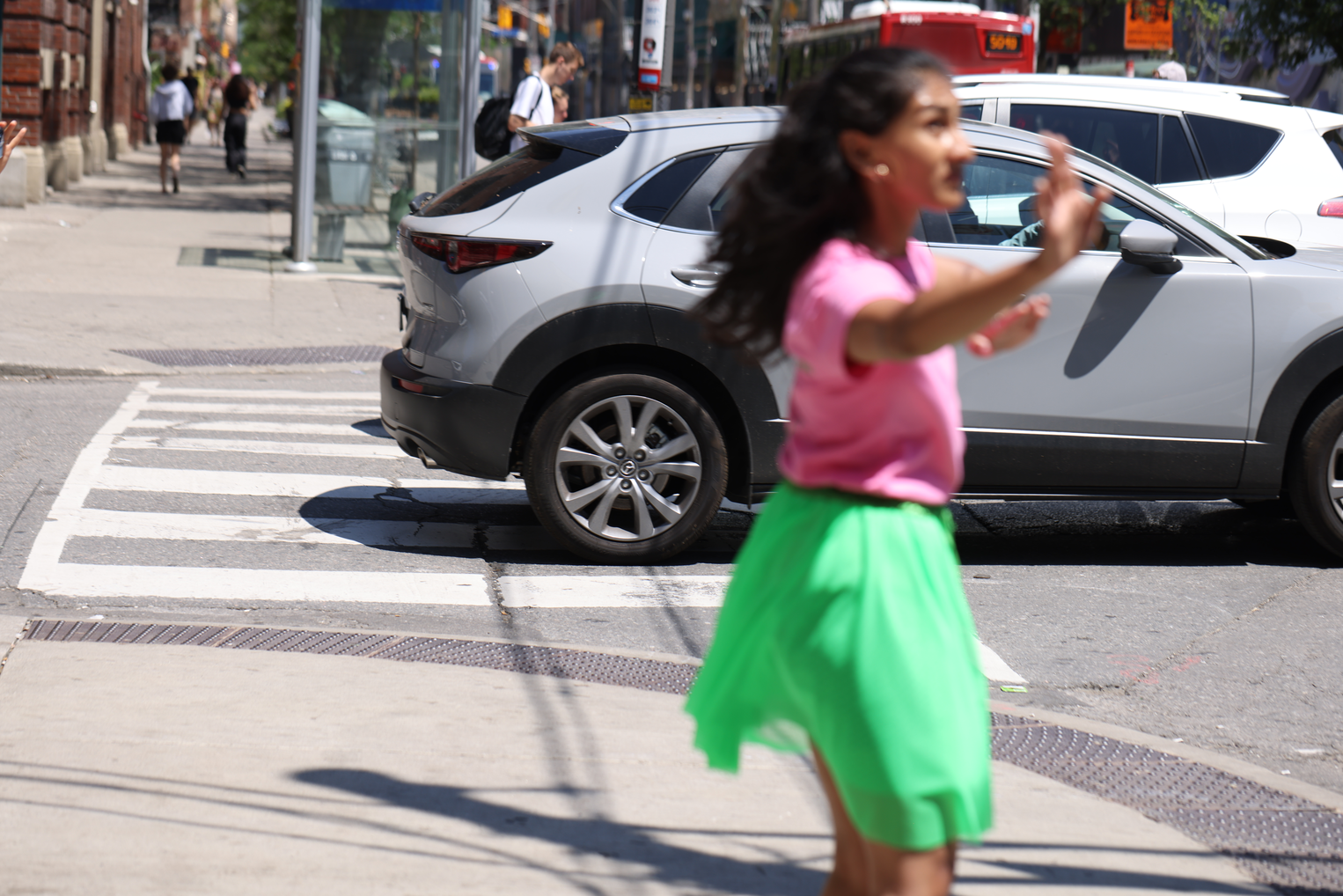 Momentarily transforming the popular destination at King and Portland into a site of critical engagement through a 29-step choreography that invited spatial negotiation and encounters with the Other within a space that is otherwise governed by capitalist-consumerist logic that actively seeks to erase all forms of anomaly.
This is created in response to Score 4.
Score 4 is created by Mushtari Afroz
Choreography created by Mushtari Afroz
Performance co-created with Rachana Joshi, Rajvi Dedhia and Nidhi Baadkar.