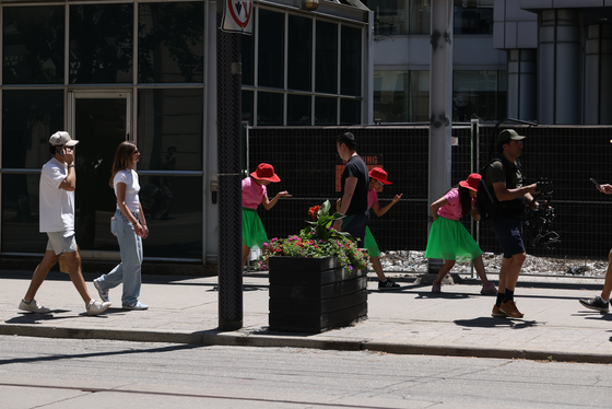 Performative Flanerie in response to Score 1

Score 1 created by Mushtari Afroz