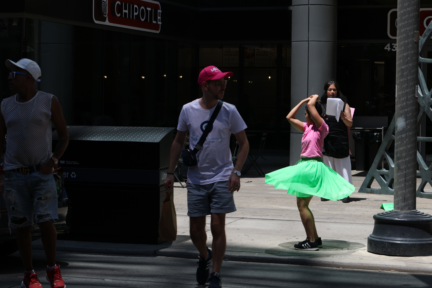 Uncommodified Pauses - Spoken Word Performance by Rajvi Dedhia at the intersection of King Street West and Charlotte Street in response to Score 3

Score 3 created by Mushtari Afroz
Response by Rajvi Dedhia