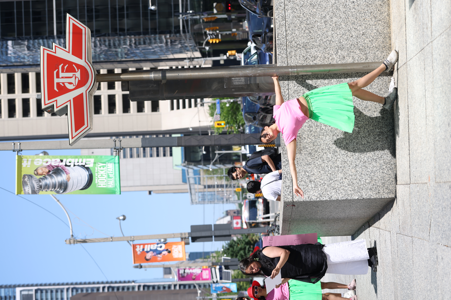 Uncommodified Pauses - Spoken Word Performance. 
In response to Score 3, Rachana Joshi is enacting a moment in which she finds herself outside the logic of consumerism.
Mushtari recites the spoken text to accompany Rachana's performance.
Score designed by Mushtari Afroz
Response by Rachana Joshi