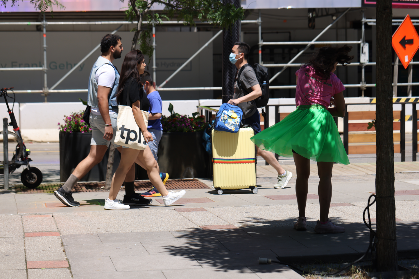 Uncommodified Pauses - Spoken word performance by Nidhi Baadkar in response to Score 3
Score 3 created by Mushtari Afroz
Response by Nidhi Baadkar