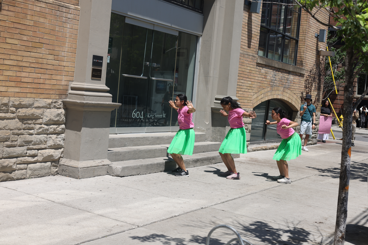 Momentarily transforming the popular destination at King and Portland into a site of critical engagement through a 29-step choreography that invited spatial negotiation and encounters with the Other within a space that is otherwise governed by capitalist-consumerist logic that actively seeks to erase all forms of anomaly.
This is created in response to Score 4.
Score 4 is created by Mushtari Afroz
Choreography created by Mushtari Afroz
Performance co-created with Rachana Joshi, Rajvi Dedhia and Nidhi Baadkar.