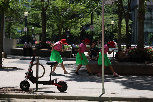 Performative Flanerie in response to Score 1