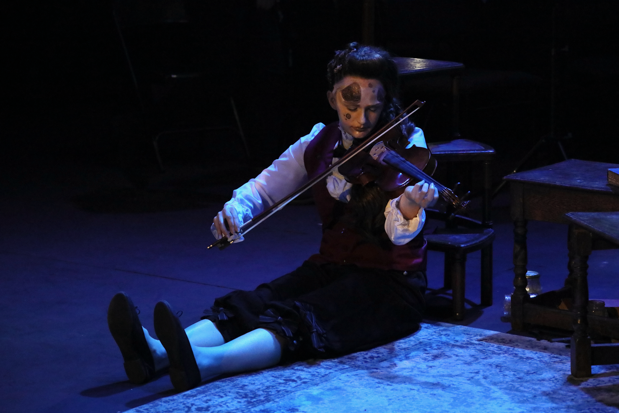 Corrie plays the violin