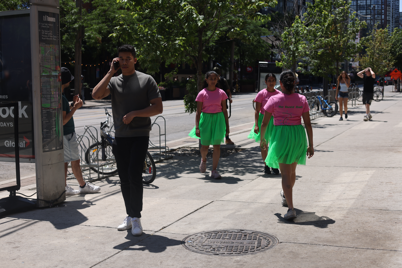 Momentarily transforming the popular destination at King and Portland into a site of critical engagement through a 29-step choreography that invited spatial negotiation and encounters with the Other within a space that is otherwise governed by capitalist-consumerist logic that actively seeks to erase all forms of anomaly.
This is created in response to Score 4.
Score 4 is created by Mushtari Afroz
Choreography created by Mushtari Afroz
Performance co-created with Rachana Joshi, Rajvi Dedhia and Nidhi Baadkar.